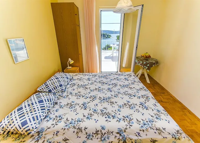 Maja 아파트 트로기르